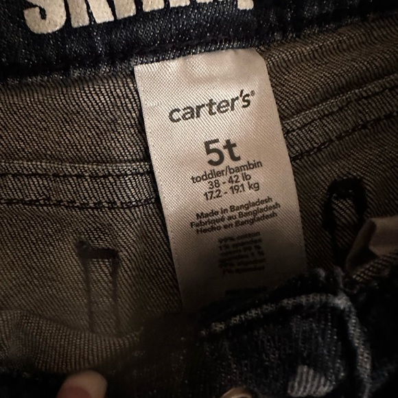 Adorable 5T Heart Skinny Jeans - New Condition - Picture 3 of 3